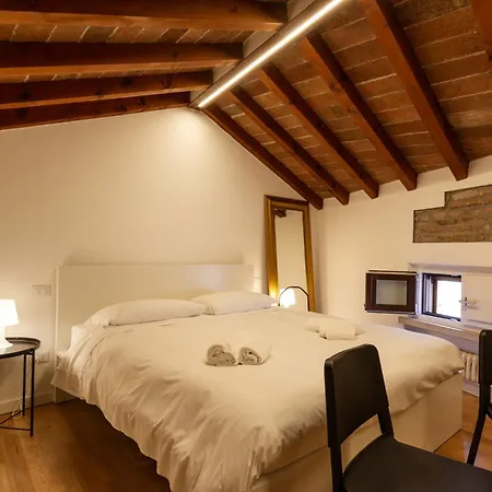 Casa Del Vicolo * Mantova